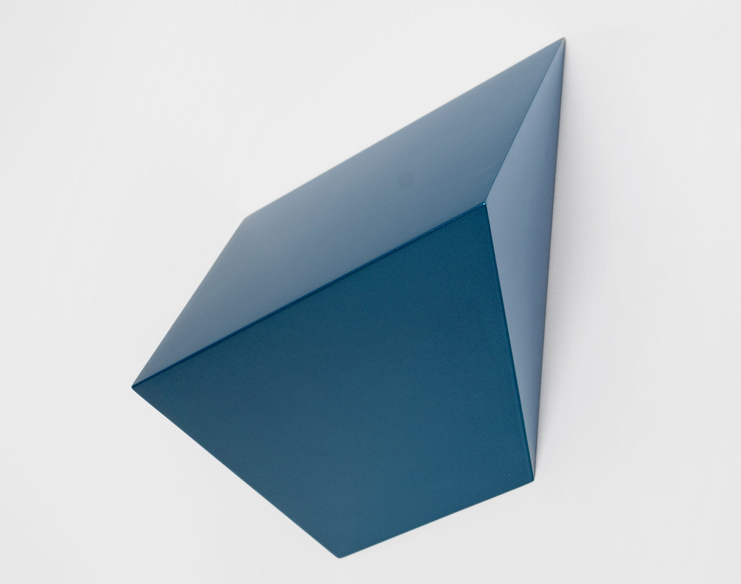 Chris Zickefoose Polyhedron.V.2 (Pacific Blue), 2025